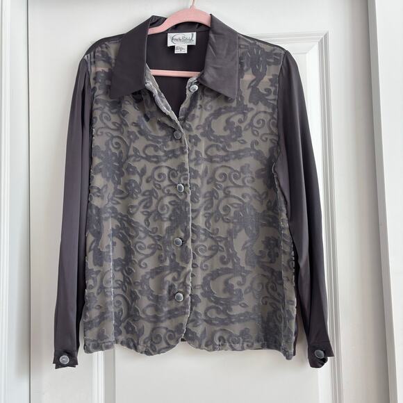 Diane von Furstenberg Tops - Diane Von Furstenberg Gray Silk Assets
Long Sleeve Velvet Blouse Sz M Floral